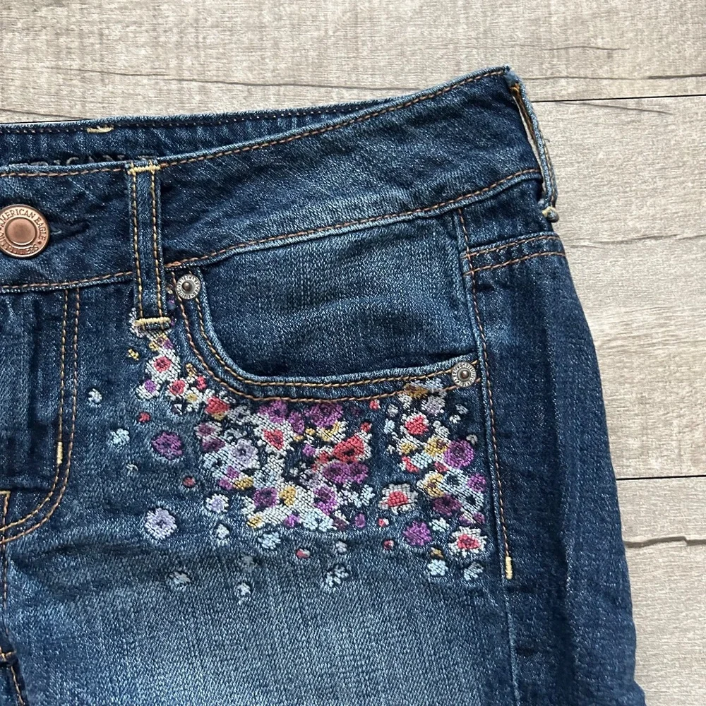 American Eagle Outfitters Low Rise Floral Embroidered Festival Denim Shorts 2 - Picture 3 of 11